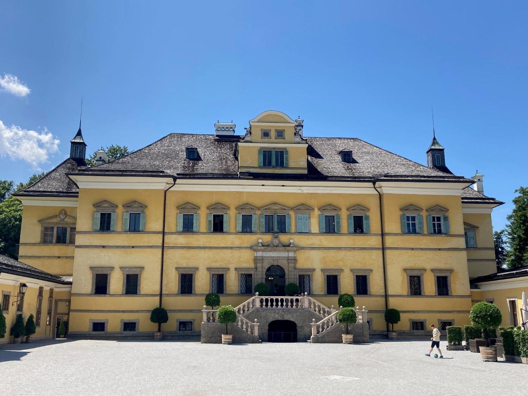 Haus Mit Sauna Und Privatem Badeteich In Anif Bei Salzburg Экстерьер фото